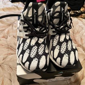 Adidas. Ultraboost 1.0